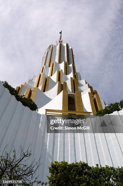 flagship temple of la luz del mundo church, glorieta central no. 1, hermosa provincia, guadalajara, jalisco, mexico - guadalajara mexique photos et images de collection