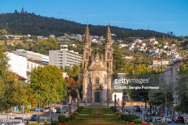 view of the monte de santa caterina and the beautiful church of nossa senhora da consolação e santos passos. guimarães, portugal. - guimaraes 個照片及圖片檔
