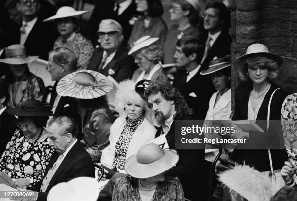 Scottish comedian Billy Connolly and his partner, actress Pamela Stephenson at the royal wedding of Prince Andrew and Sarah Ferguson at Westminster...