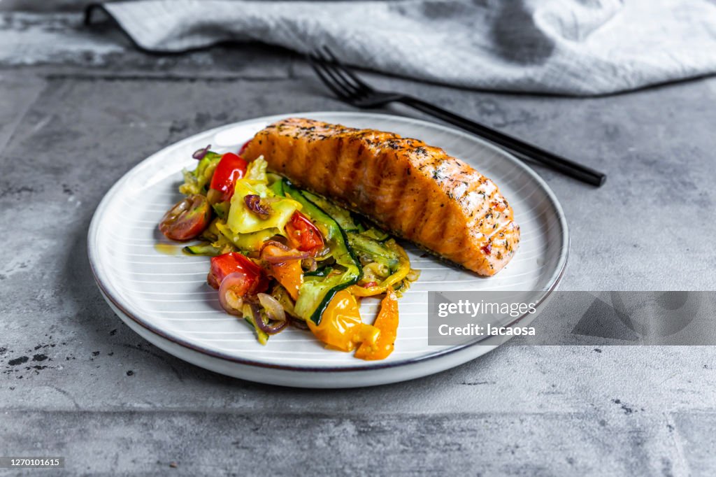 Roasted salmon with vegetables