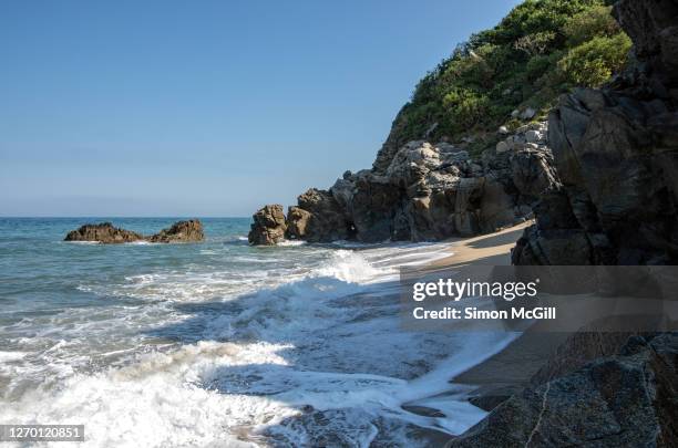 rocky coastline, sayulita beach (spanish: playa sayulita), nayarit, mexico - nayarit stock pictures, royalty-free photos & images