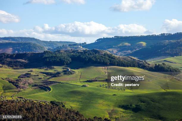 sicilian landscape - ragusa sicily stock pictures, royalty-free photos & images