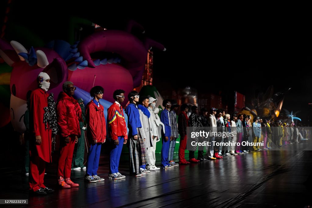 Louis Vuitton Men 2021 Spring/Summer - Runway