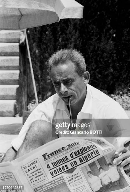 Le réalisateur Henri-Georges Clouzot à la Colombe d'or à Saint-Paul-de-Vence en 1963, France