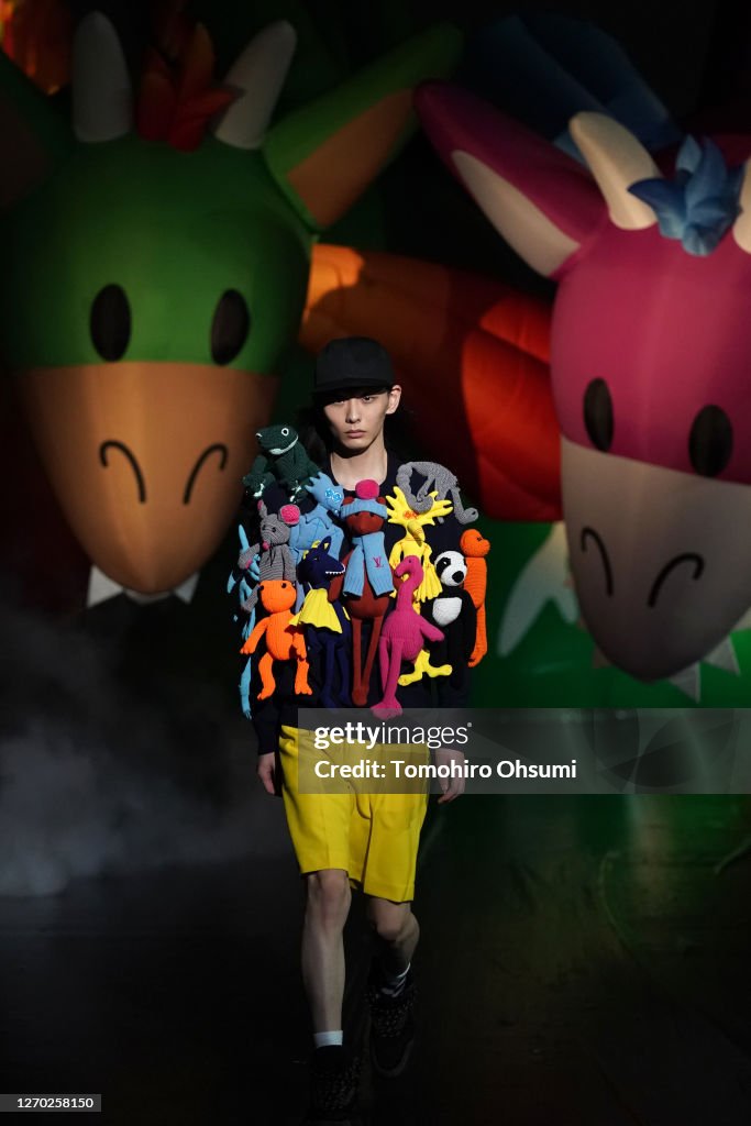 Louis Vuitton Men 2021 Spring/Summer - Runway