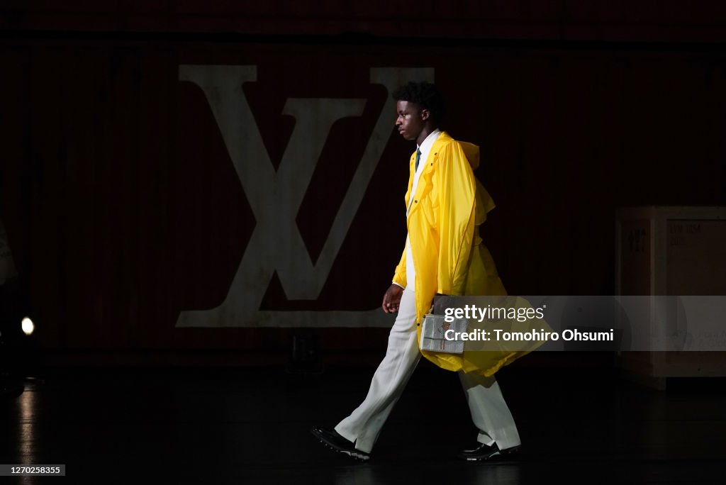 Louis Vuitton Men 2021 Spring/Summer - Runway