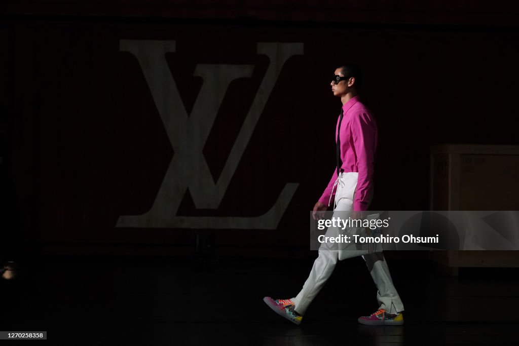 Louis Vuitton Men 2021 Spring/Summer - Runway