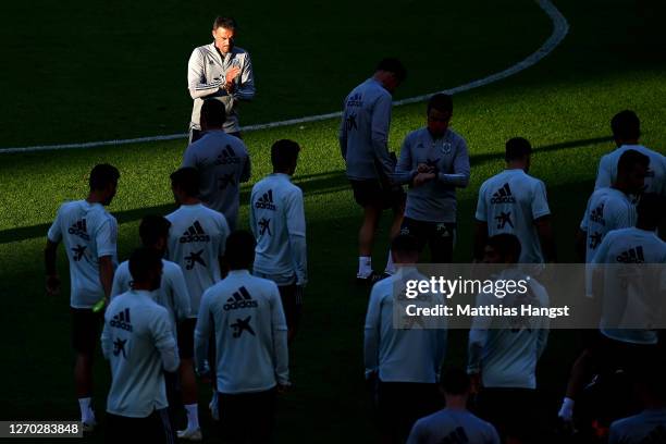 Luis Enrique Head Coach of Spain speaks to his team during a training session at Robert-Schlienz-Stadion on September 02, 2020 in Stuttgart, Germany....