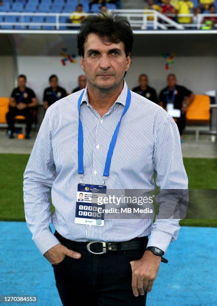 Amleto Bonaccorso head coach of Venezuela looks on ,during a match between Argentina U23 and Venezuela U23 as part of CONMEBOL Preolimpico 2020 at...