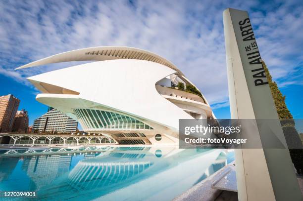 futuristic architecture valencia opera house city of arts sciences spain - el palau de les arts reina sofia stock pictures, royalty-free photos & images