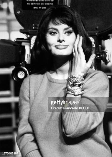 Sophia Loren sur le film 'La Plaie et le Couteau' en 1962.