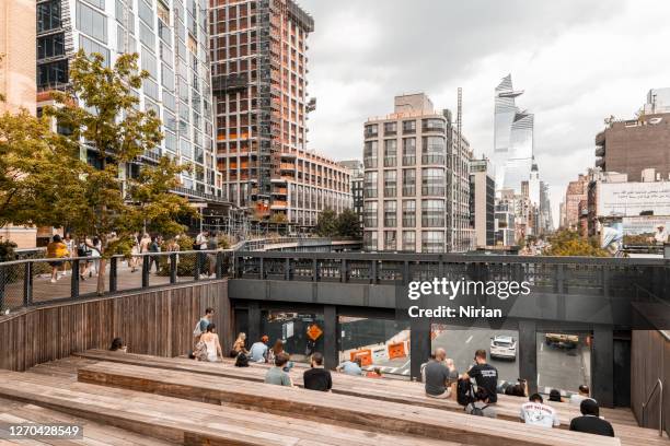 high line observation deck - promenade stock pictures, royalty-free photos & images