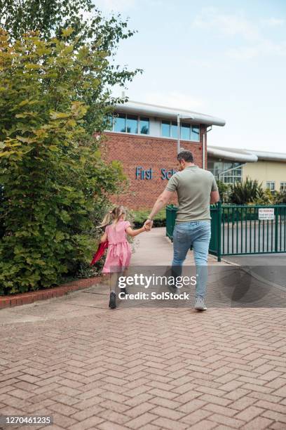 first day back - safe kids day arrivals stock pictures, royalty-free photos & images