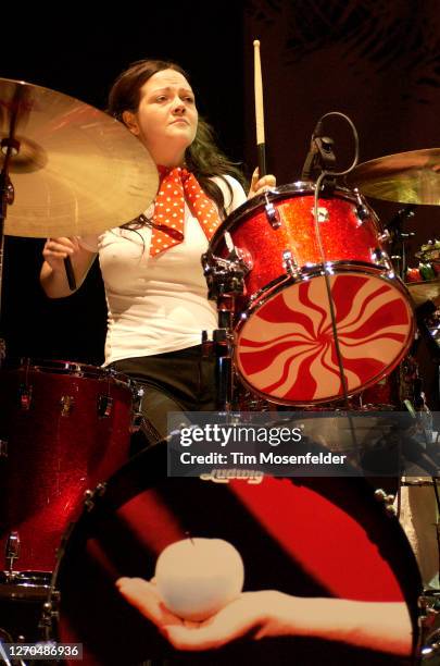 Meg White of The White Stripes performs at the Greek Theatre on August 12, 2005 in Berkeley, California.