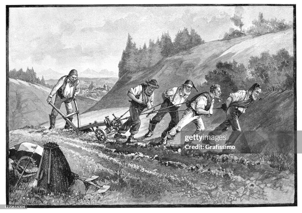 Lavoratori agricoli che arano il campo a mano Svizzera 1896