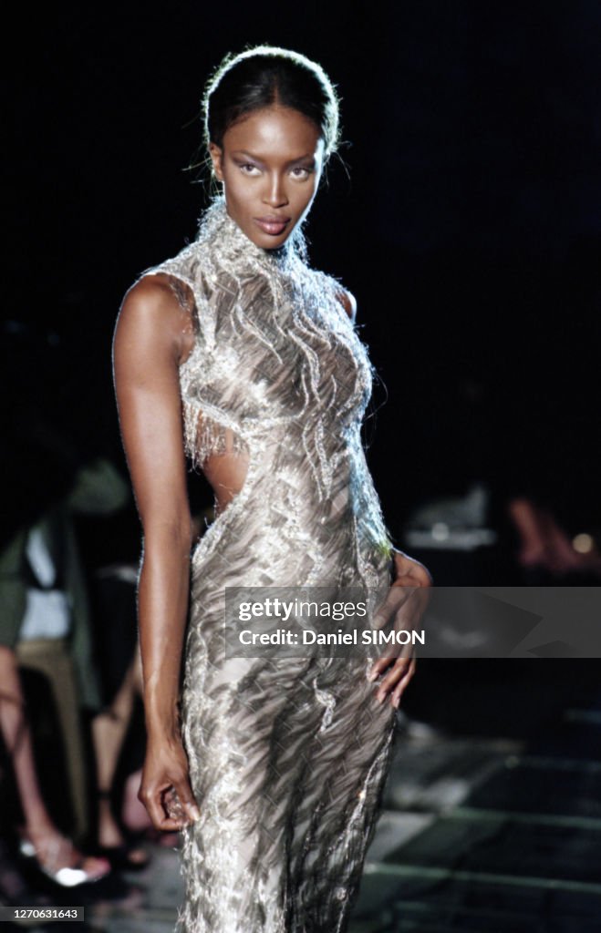 Défilé Versace, Haute-Couture Automne/Hiver 1998/99