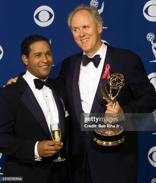 Emmy Winner John Lithgow and Bryant Gumbel backstage at the Emmy Awards Show, September 14,1997 in Pasadena, California.