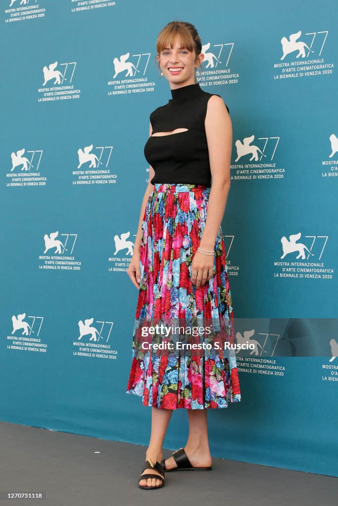 "Mainstream" Photocall - The 77th Venice Film Festival