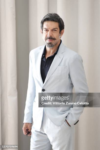 Actor Pierfrancesco Favino of the movie "Padrenostro" poses for the photographer at the 77th Venice Film Festival on September 05, 2020 in Venice,...