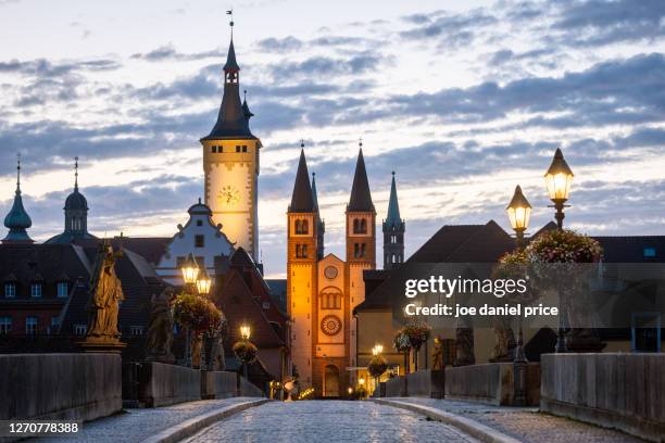 alte mainbrücke, würzburg, bavaria, germany - würzburg stock-fotos und bilder