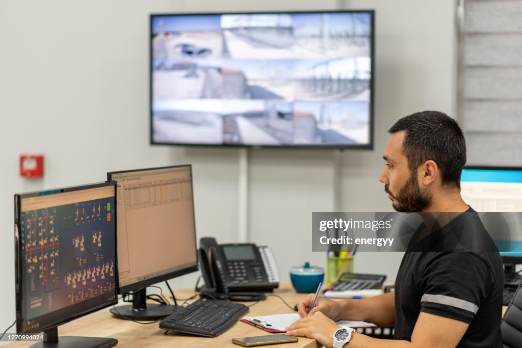 Centrale controlekamer operator werken