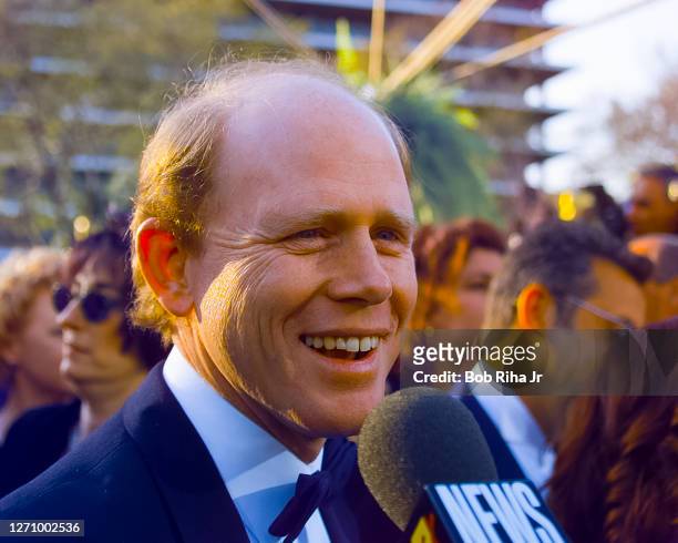 Ron Howard arrives at Academy Awards Show, March 25,1996 in Los Angeles, California.