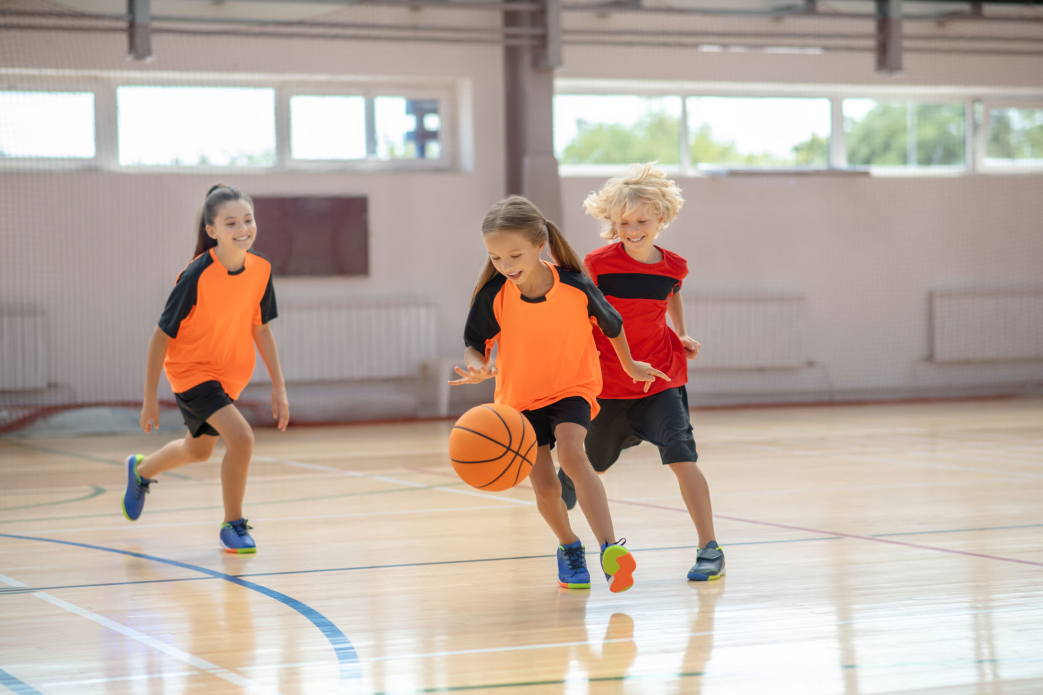 happy kids basketball