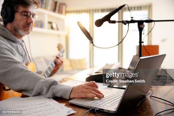 Music Songwriter Photos and Premium High Res Pictures - Getty Images