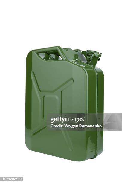 green jerrycan isolated on white background - tanque de combustível imagens e fotografias de stock