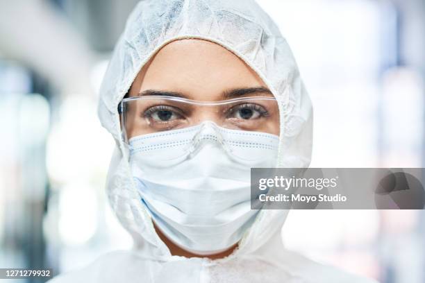 la protección es clave para reducir la exposición a los peligros - crime scene cleaners fotografías e imágenes de stock