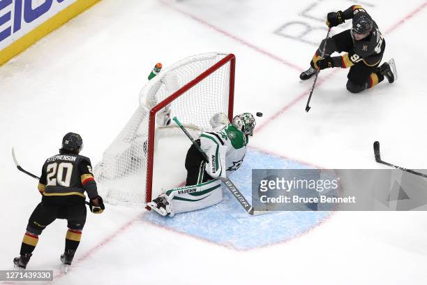 Tomas Nosek of the Vegas Golden Knights scores a goal on Anton Khudobin of the Dallas Stars during the second period in Game Two of the Western...