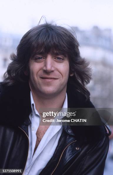 Portrait Du Chanteur Fran ais Yves Duteil En D cembre 1985 Paris portrait-du-chanteur-fran-ais-yves-duteil-en-d-cembre-1985-paris
