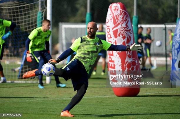 Pepe Reina of SS Lazio during the SS Lazio training session at the Fornello Center on September 09, 2020 in Rome, Italy.