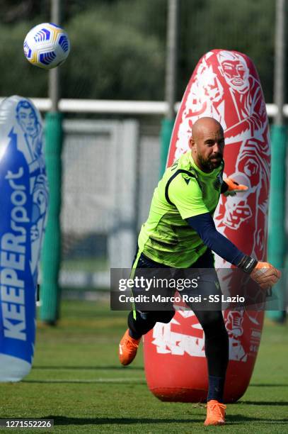 Pepe Reina of SS Lazio during the SS Lazio training session at the Fornello Center on September 09, 2020 in Rome, Italy.