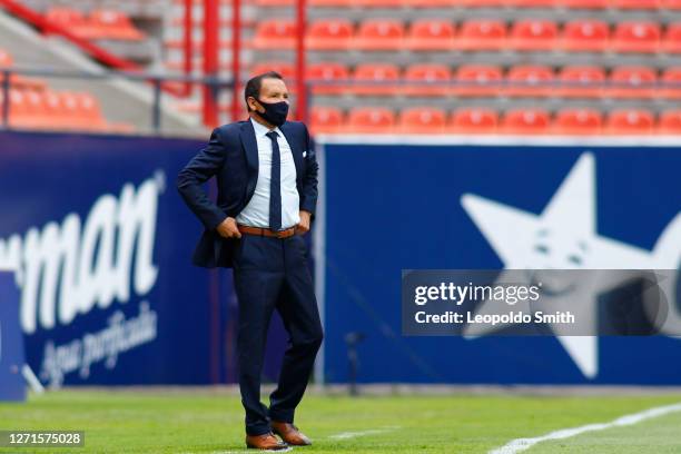 Jose Guadalupe Cruz coach of Necaxa is seen during the 9th round match between Atletico San Luis and Necaxa as part of the Torneo Guard1anes 2020...
