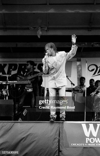 Singer Johnny Kemp performs during the Miller Sound Express concert in Washington Park in Chicago, Illinois in September 1988.