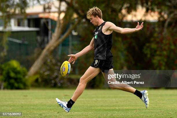 Tom Lynch trains during a Richmond Tigers AFL training session at Metricon Stadium on September 10, 2020 in Gold Coast, Australia.