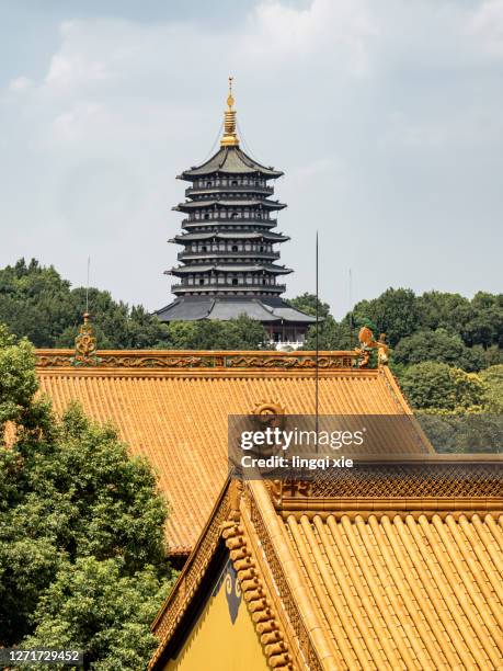 on the platform overlooking the leifeng pagoda of west lake in hangzhou, china - five story pagoda stock pictures, royalty-free photos & images