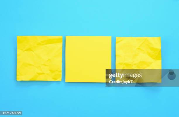 standing out of the crowd - post it stock pictures, royalty-free photos & images