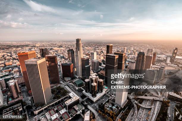 los angeles skyline - downtown district stock pictures, royalty-free photos & images