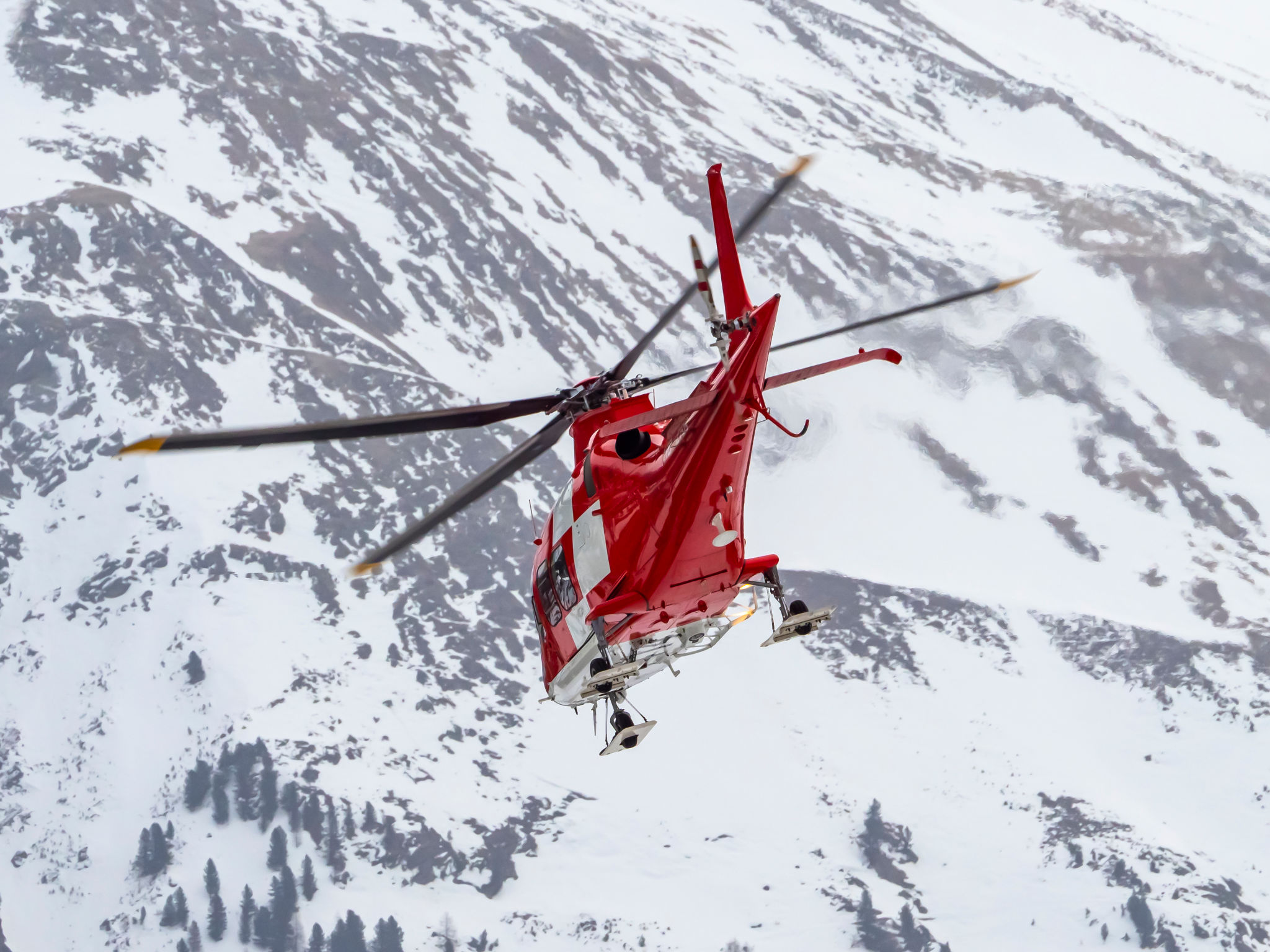 heli skiing lodge