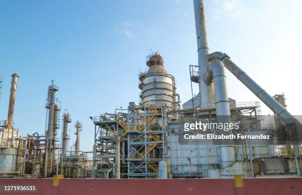 el palito oil refinery plant, puerto cabello, edo. carabobo, venezuela - carabobo ストックフォトと画像