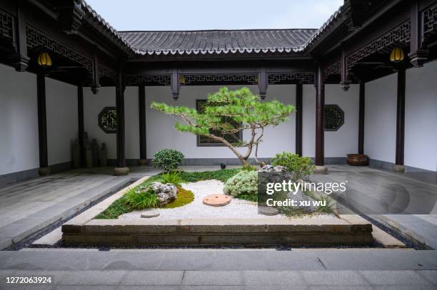 chinese style garden building interior - oriental garden stock pictures, royalty-free photos & images