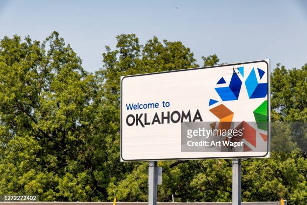 welcome to oklahoma sign - oklahoma stock pictures, royalty-free photos & images
