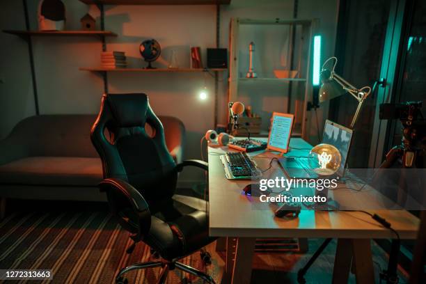 speelkamer - vlogger stockfoto's en -beelden