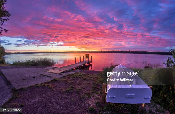 marl lake magenta life boat alba - michigan foto e immagini stock