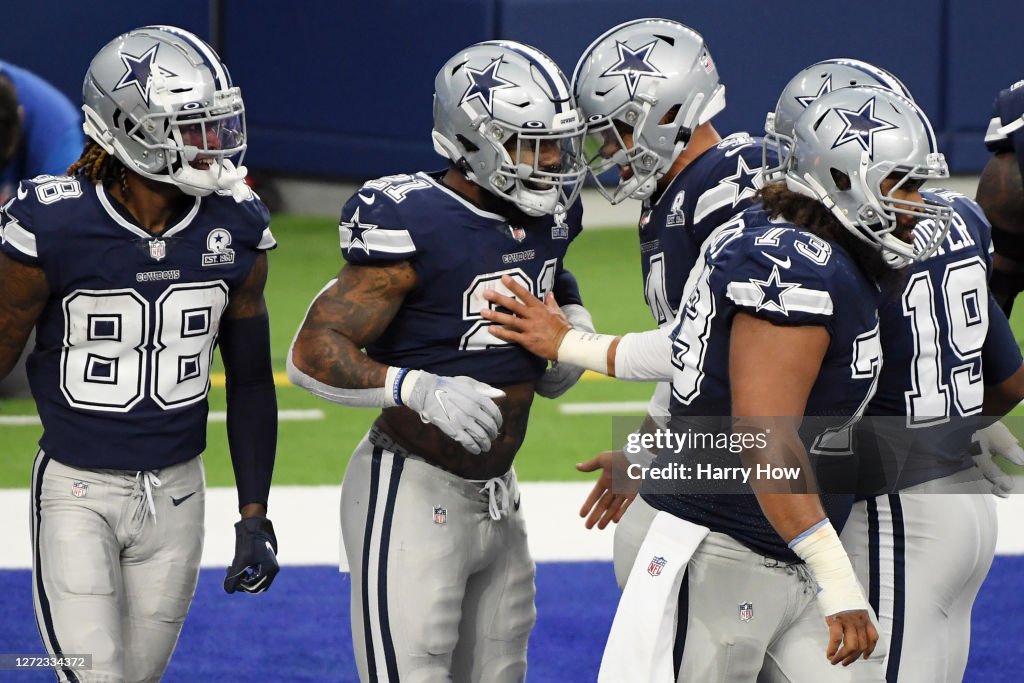 Dallas Cowboys v Los Angeles Rams