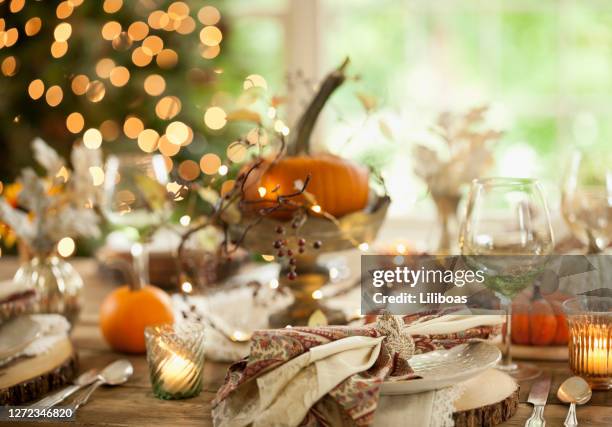 thanksgiving dinner tisch - serviettenring stock-fotos und bilder