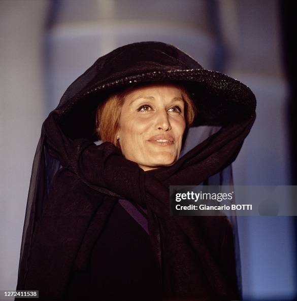Portrait De Dalida En Tenue De Deuil Dans Les Ann es 1970 News Photo portrait-de-dalida-en-tenue-de-deuil-dans-les-ann-es-1970-news-photo