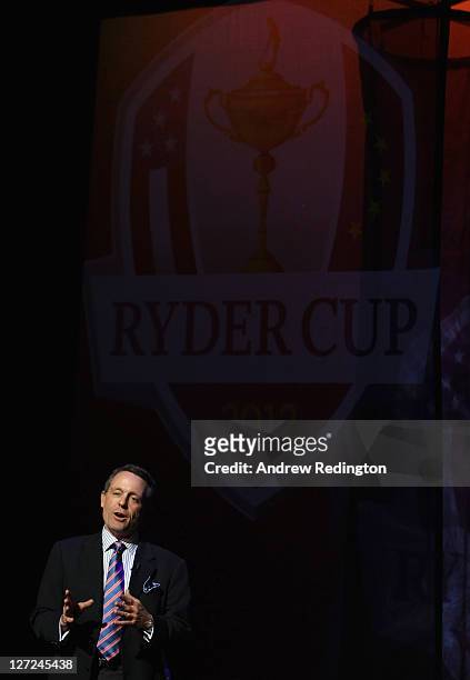 Presenter Jimmy Roberts during the Ryder Cup Captains' Fireside Chat and Welcome Evening at Chicago Theatre on September 26, 2011 in Chicago,...